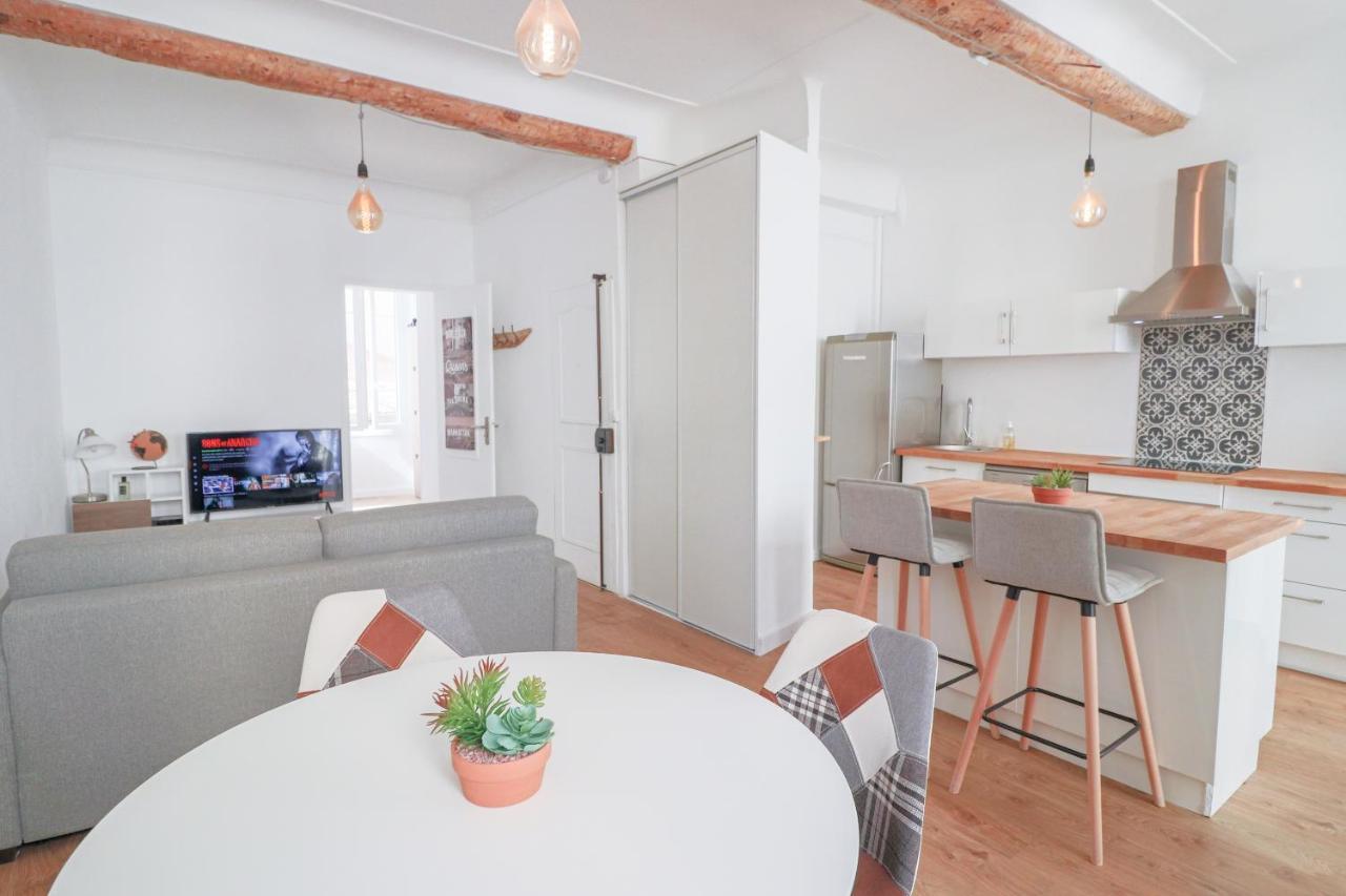 Stylish Apartment In The Old Town, With Ac. Αντίμπ Εξωτερικό φωτογραφία